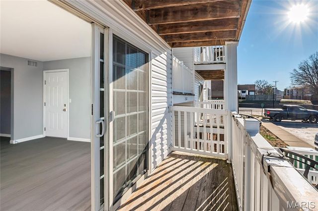 2562 Coppergate Square Drive H, St Louis, MO 63129