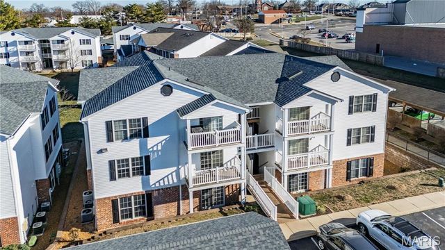 2562 Coppergate Square Drive H, St Louis, MO 63129