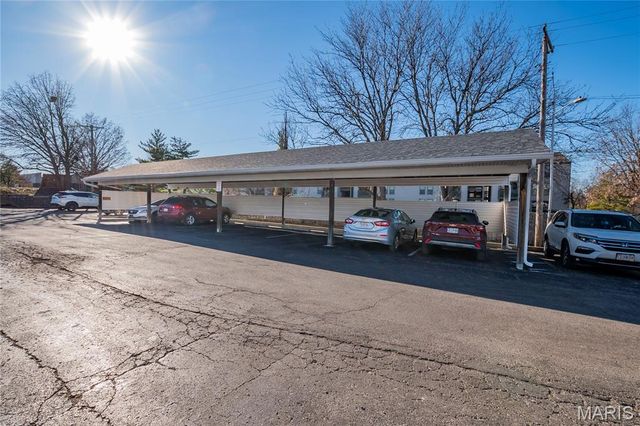 2562 Coppergate Square Drive H, St Louis, MO 63129