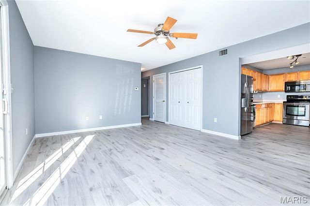 2562 Coppergate Square Drive H, St Louis, MO 63129