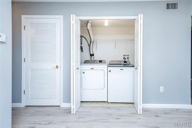 2562 Coppergate Square Drive H, St Louis, MO 63129