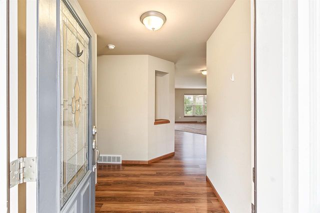 6115 Sledding Parkway, Madison, WI 53558