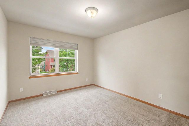 6115 Sledding Parkway, Madison, WI 53558