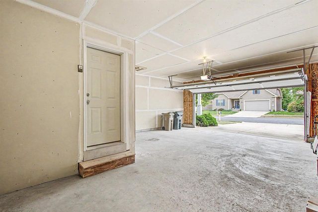 6115 Sledding Parkway, Madison, WI 53558