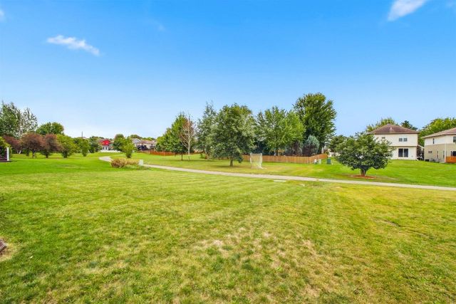 6115 Sledding Parkway, Madison, WI 53558