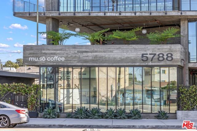 5326 Smiley Drive, Los Angeles, CA 90016