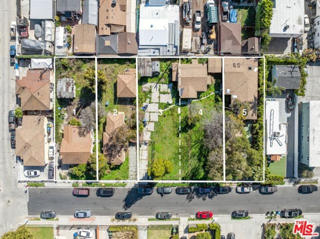 5326 Smiley Drive, Los Angeles, CA 90016