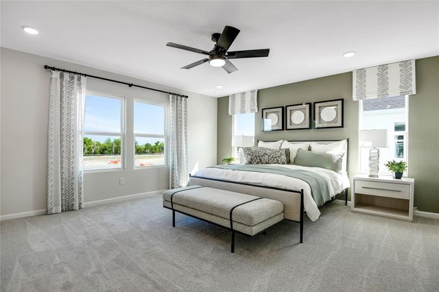 3481 MACCHI AVENUE, Tavares, FL 32778