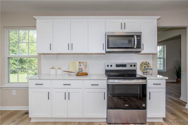 13637 Laketree Dr, Chester, VA 23831