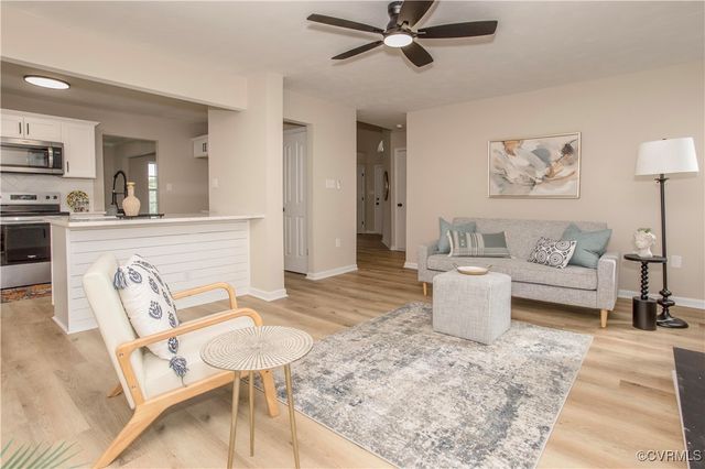 13637 Laketree Dr, Chester, VA 23831