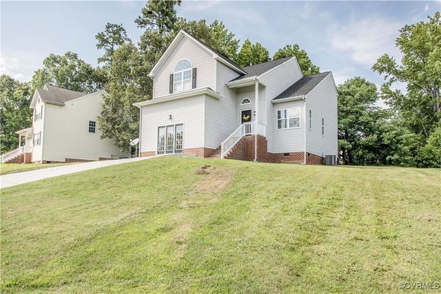 13637 Laketree Dr, Chester, VA 23831