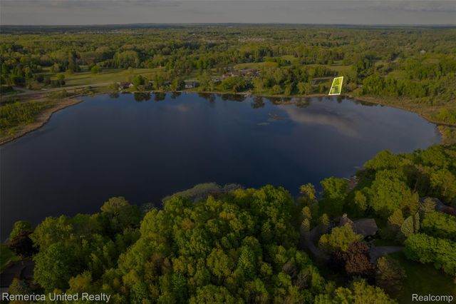 VL Lots 17 and 18 Golf Club, Oceola Township, MI 48843