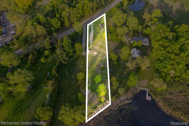 VL Lots 17 and 18 Golf Club, Oceola Township, MI 48843
