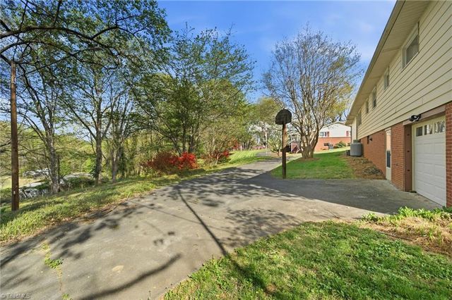 405 Academy Street, Rural Hall, NC 27045