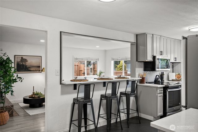 4612 N 21st Street, Tacoma, WA 98406