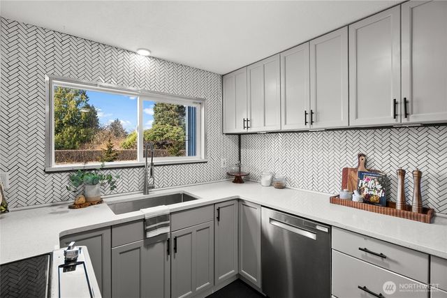 4612 N 21st Street, Tacoma, WA 98406