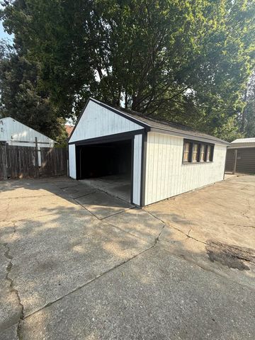 3415 S Grand Blvd, Spokane, WA 99203