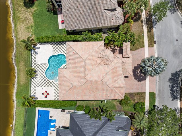 12169 NW 75th Pl, Parkland, FL 33076