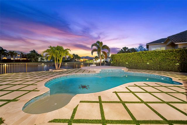 12169 NW 75th Pl, Parkland, FL 33076
