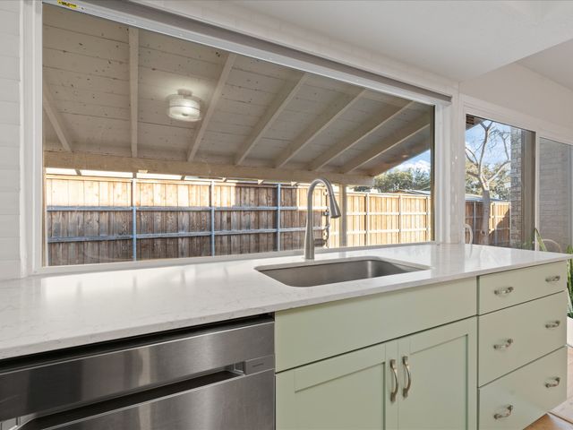 1804 Castille Drive, Carrollton, TX 75007