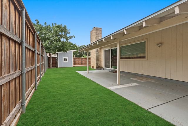 1804 Castille Drive, Carrollton, TX 75007