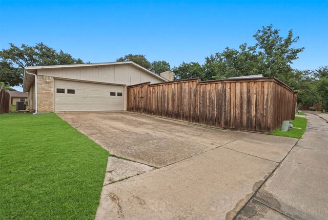 1804 Castille Drive, Carrollton, TX 75007