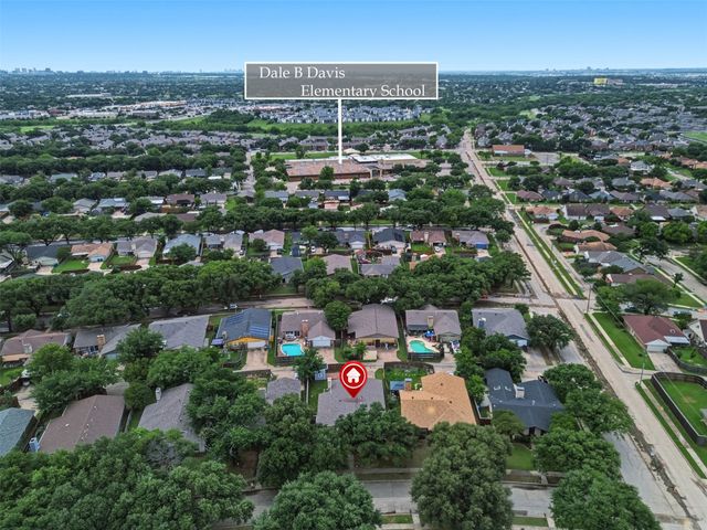 1804 Castille Drive, Carrollton, TX 75007