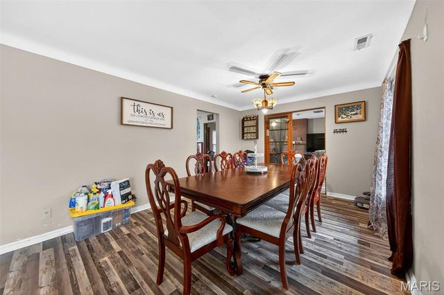 35 E Cardigan Drive, Ferguson, MO 63135