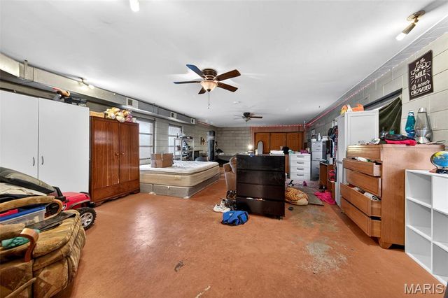 35 E Cardigan Drive, Ferguson, MO 63135