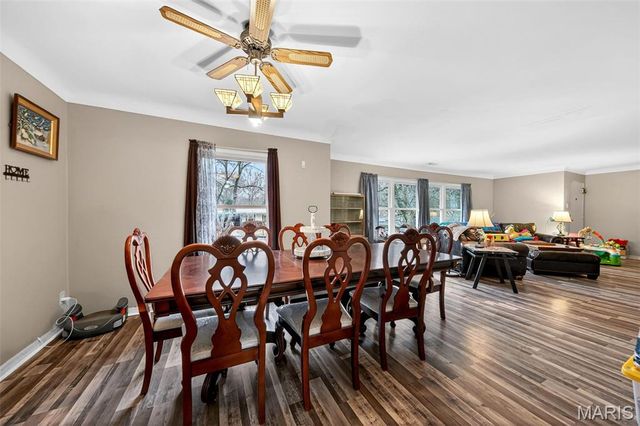 35 E Cardigan Drive, Ferguson, MO 63135