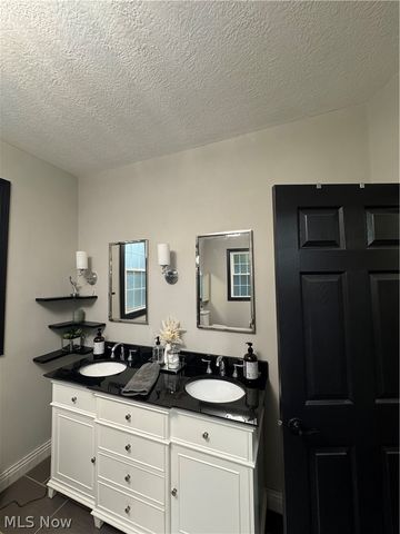 5479 Cable Point Circle NW, Canton, OH 44718