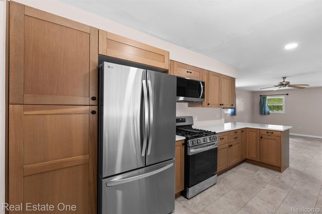 26401 Little Mack Avenue, St. Clair Shores, MI 48081