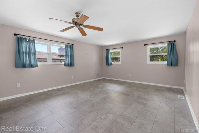 26401 Little Mack Avenue, St. Clair Shores, MI 48081