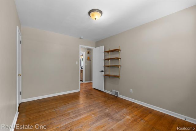 26401 Little Mack Avenue, St. Clair Shores, MI 48081