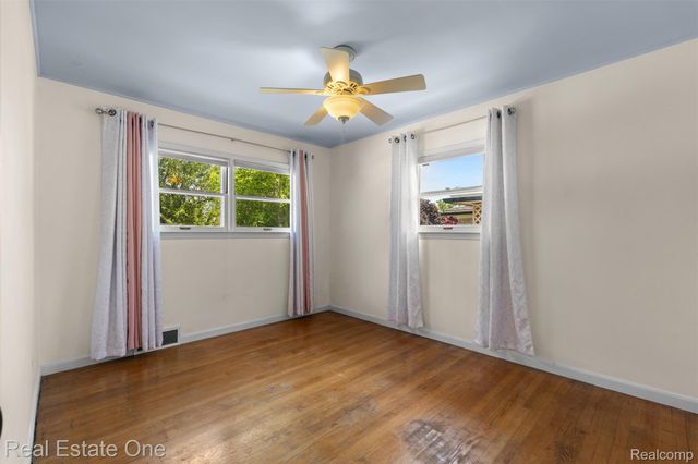 26401 Little Mack Avenue, St. Clair Shores, MI 48081
