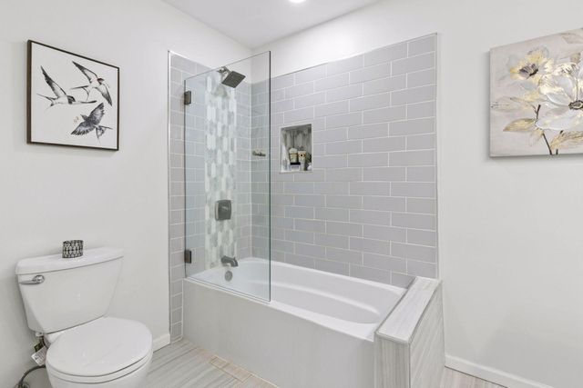 8770 Benson Way, Inver Grove Heights, MN 55076