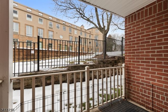 50 Pine St 9G, Montclair Twp., NJ 07042