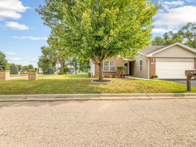 214 Sauk Ridge Drive 1, South Beloit, IL 61080