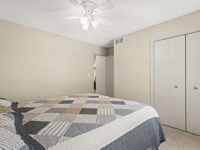 214 Sauk Ridge Drive 1, South Beloit, IL 61080