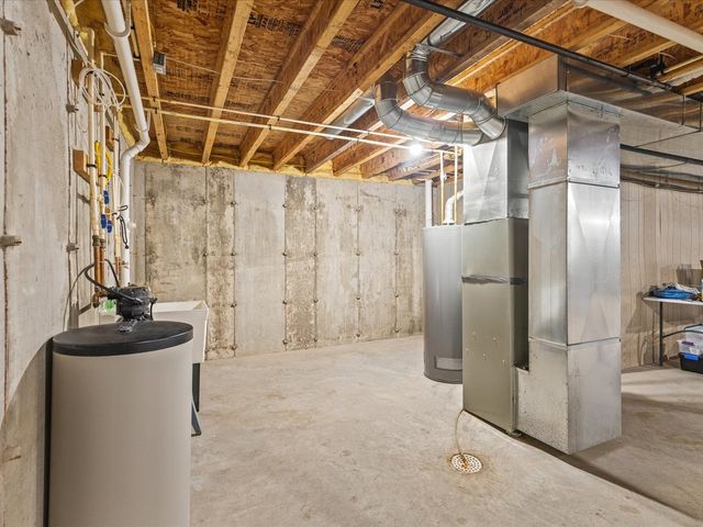 214 Sauk Ridge Drive 1, South Beloit, IL 61080