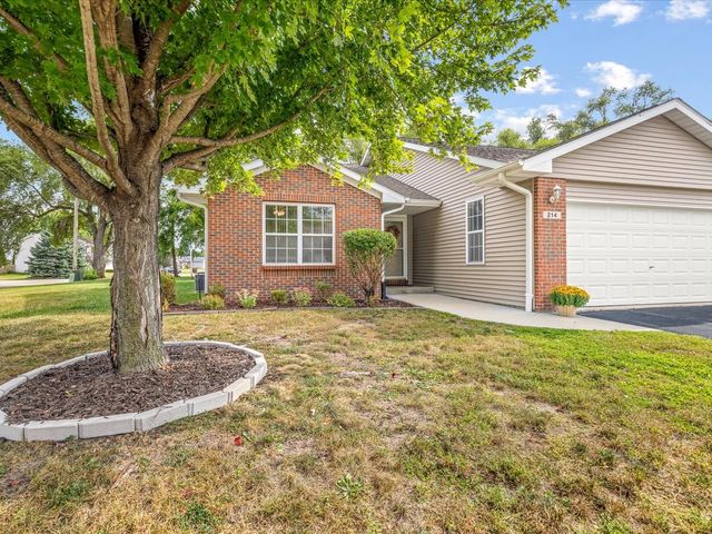 214 Sauk Ridge Drive 1, South Beloit, IL 61080