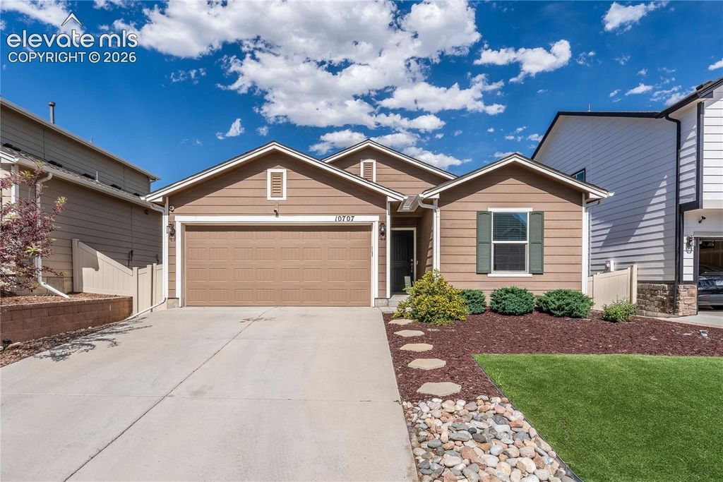 10707 Traders Parkway, Fountain, CO 80817