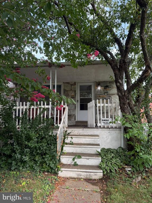 8847 E ROOSEVELT BLVD, Philadelphia, PA 19152