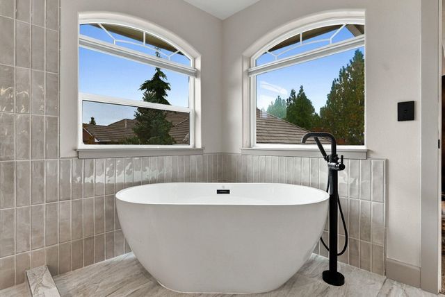 720 N Lancashire Ln, Liberty Lake, WA 99019