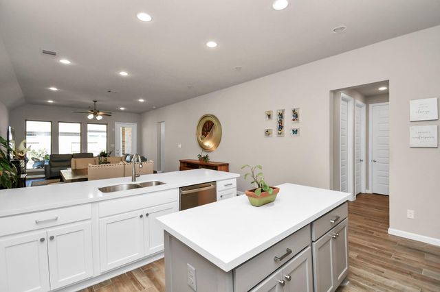 5043 Morrison Drive, Manvel, TX 77578