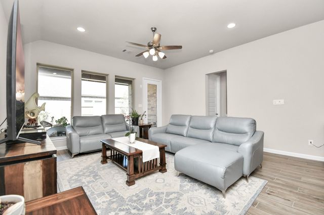 5043 Morrison Drive, Manvel, TX 77578