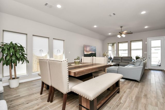 5043 Morrison Drive, Manvel, TX 77578