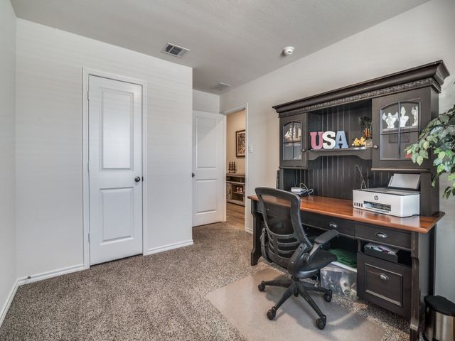 806 Martingale Drive, Nevada, TX 75173