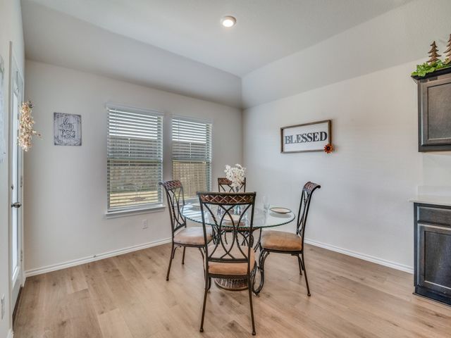 806 Martingale Drive, Nevada, TX 75173