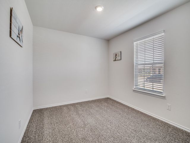 806 Martingale Drive, Nevada, TX 75173